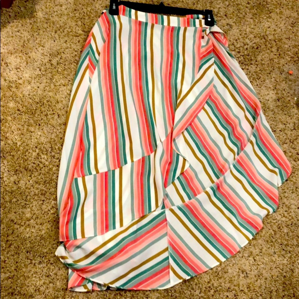 Cute flowy skirt